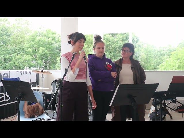 26/05/16 Txirikordaren 2. urtemuga festa: bizilagunen adierazpenak bideoaren irudi txikia
