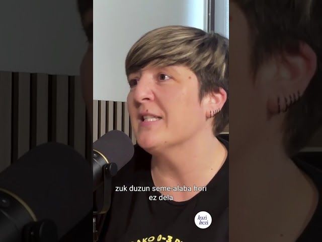 Jaiotako seme-alabak guk irudikatuarekin bat egiten ez duenean zer? bideoaren irudi txikia