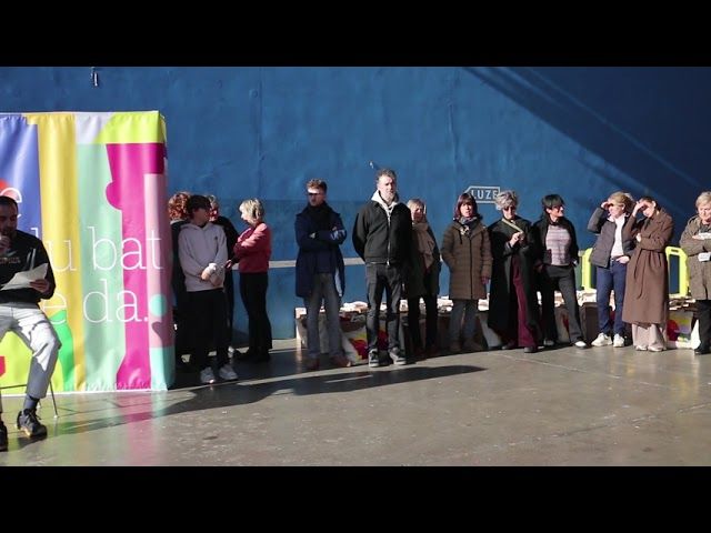 25/12/27 650 Usurbil Bizi otarren banaketa: ekimenari buruzko xehetasunak bideoaren irudi txikia