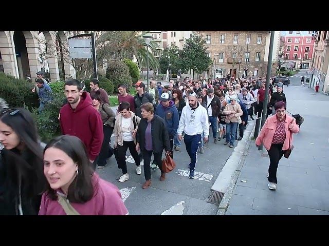 2026ko martxoak 17ko greba orokorra. Urretxu eta Zumarragako manifestazioa. bideoaren irudi txikia