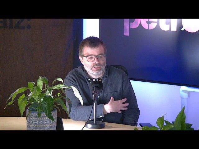 Petroherria Xan Lopez bideoaren irudi txikia
