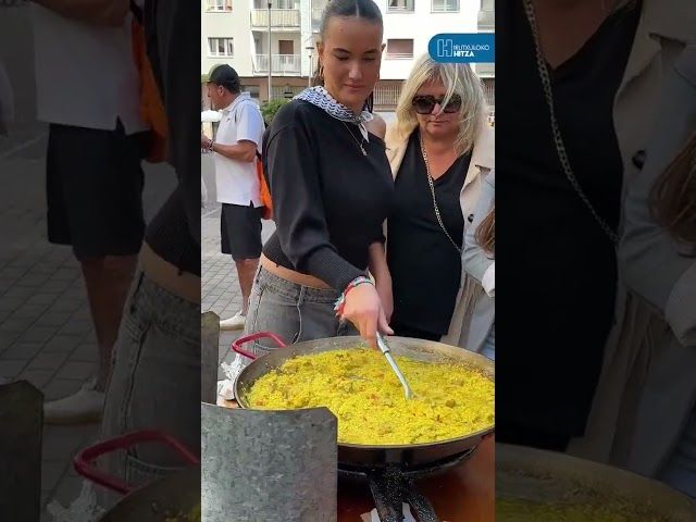 Superxagu jaiak 2025. Paella lehiaketa, jolasak, bertsolariak eta herri bazkaria bideoaren irudi txikia