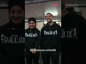 🎙 AINARA TORVISCO ETA JOKIN MERINO - Boxeolariak | Elkarrizketa edukiaren irudi txikia
