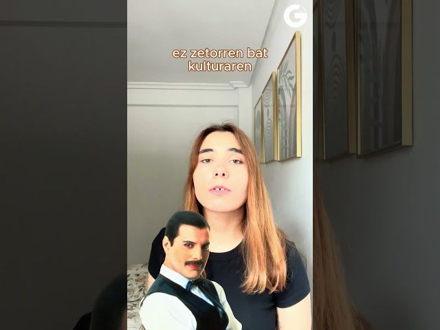 FREDDIE MERCURY-ren INGURUKO 9 BITXIKERIA! bideoaren irudi txikia