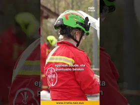 Suhiltzaileen topaketa 👩‍🚒🧯 edukiaren irudi txikia