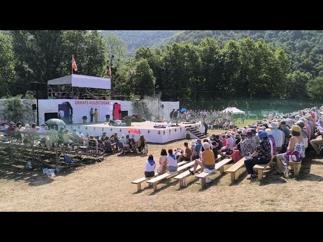 16/28 eszena bat Ürrats Kolektiboak pastorala 2025 Barkoxe bideoaren irudi txikia