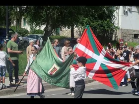 Haurrak Oin Puntetan topaketa egin dute Legazpin edukiaren irudi txikia