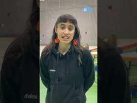 Aresketa klubeko txapelketarekin abiatu da aurtengo gimnasia erritmikoko denboraldia edukiaren irudi txikia