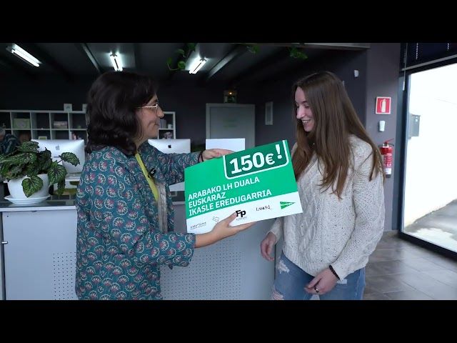 Lanbide Heziketa Duala euskaraz Arabako ikasle eredugarrien sari banaketa bideoaren irudi txikia