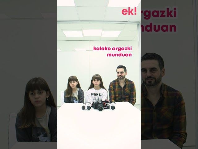 2025 10 15 Argazkilaritza Familia Solana Eibar REEL bideoaren irudi txikia