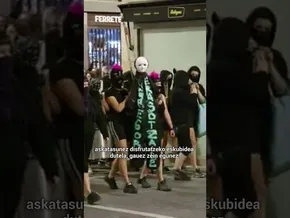 BIDEOA▶ | Iruñerriko Mugimendu Feministak sanferminetan gutxienez 15 eraso gertatu direla salatu du bideoaren irudi txikia