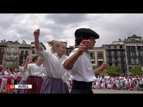 SAN FERMINAK 2026 IRUÑEA I Uzt10 I HAURREN EGUNA I EUSKAL DANTZAK bideoaren irudi txikia