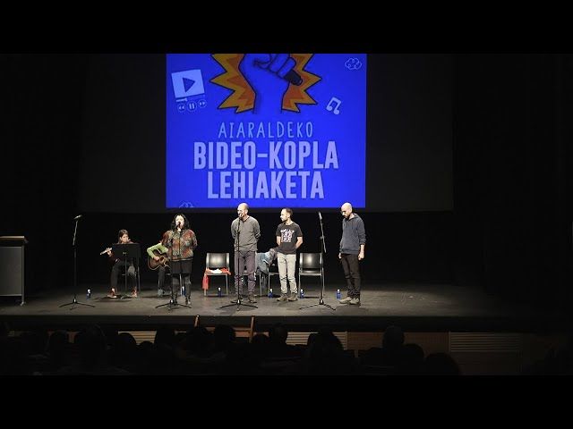 Aiaraldeko bideo-kopla lehiaketaren sari banaketa, osorik ikusgai bideoaren irudi txikia