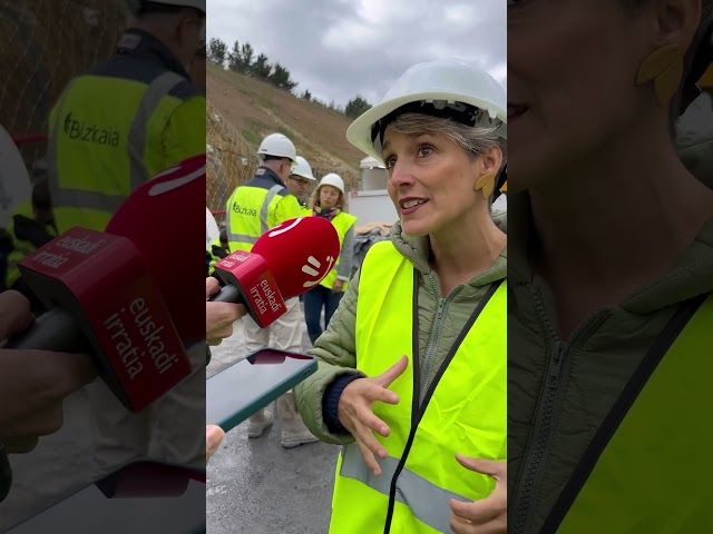 Markina-Xemein eta Etxebarria elkartuko dituen saihesbideko obrak bisitatu dituzte bi alkateek. bideoaren irudi txikia