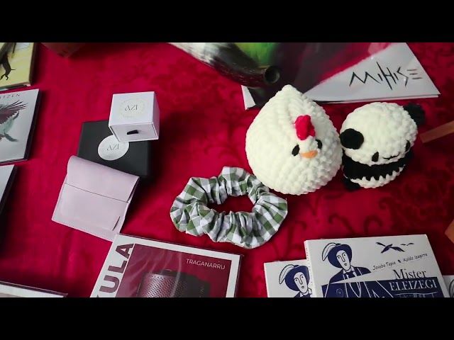 25/11/29 Hurbilagoren Udazkeneko Azoka: 650 Usurbil Bizi otarra bideoaren irudi txikia