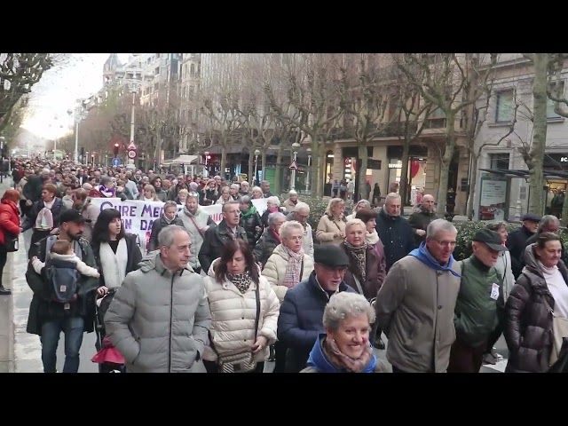 25/02/01 Osasungintza publikoa defendatzeko manifestazioa bideoaren irudi txikia