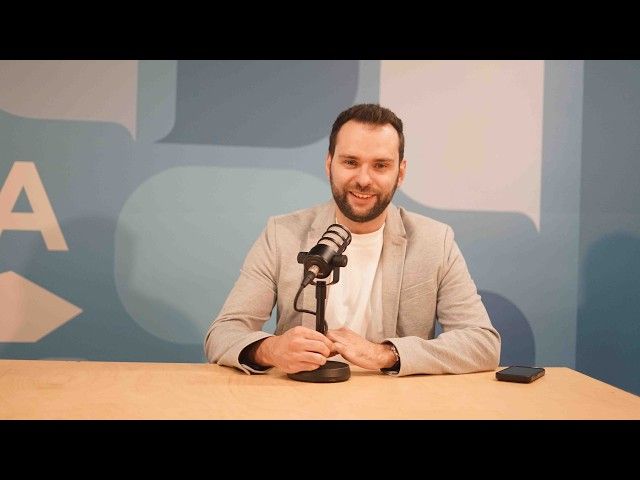 Iker Santocildesi eginiko elkarrizketa, osorik bideoaren irudi txikia