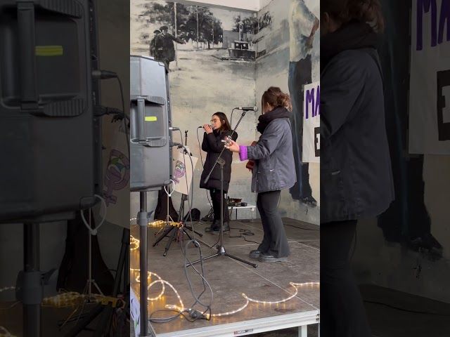 [GIZARTEA] Azaroaren 25aren harira, hamaika elkarretaratze egon dira Lea-Artibai eta Mutrikun! bideoaren irudi txikia