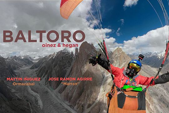 Baltoro oinez eta hegan