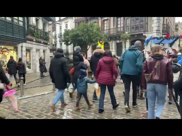 Bonbiloneko erregeen kabalgata, Lekeition bideoaren irudi txikia