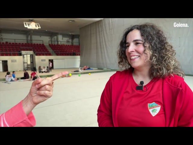 Hiru hamarkada baino gehiago tapizaren gainekoak erakusten bideoaren irudi txikia