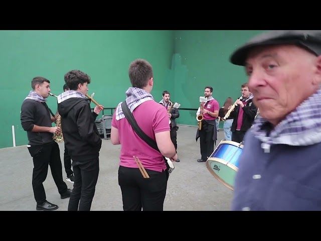 25/10/25 Orbeldik 10 urte: bazkaria bideoaren irudi txikia