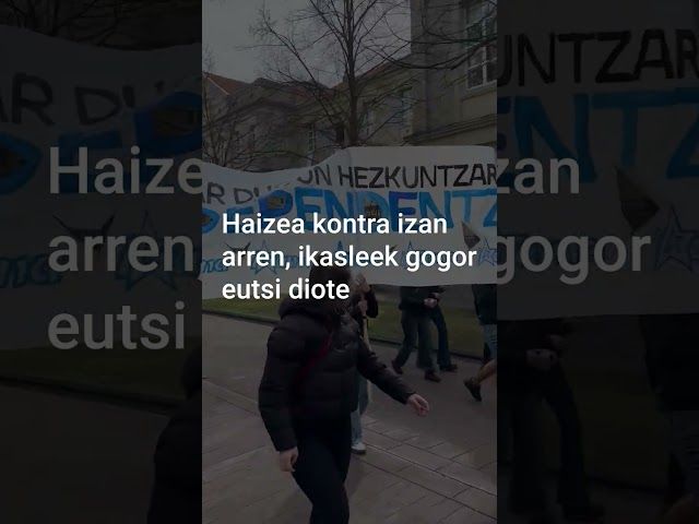 Ikasle greba izan da, Ikamak deituta, 'euskal hezkuntza sistema propioa' aldarri bideoaren irudi txikia