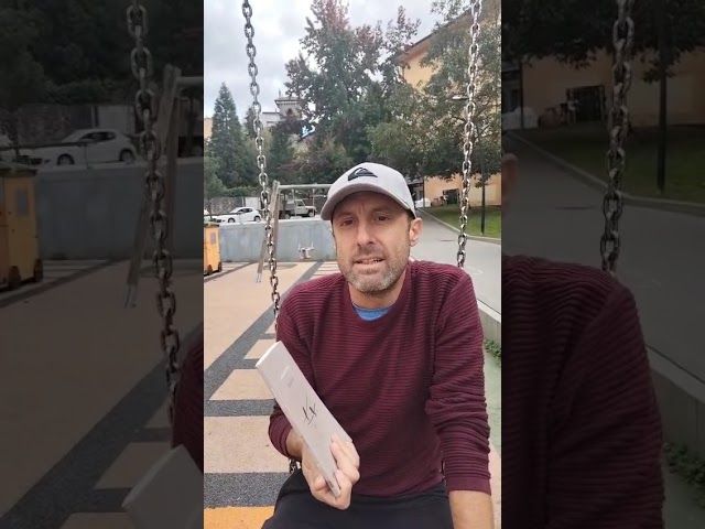 Gorka Erostarbe, 'Auzokinak' bideoaren irudi txikia