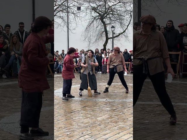 [KULTURA] Abarka Antzerki Taldeak eta Zerutxu Dantza Taldea Dibertimendua egin dute Markina-Xemeinen bideoaren irudi txikia