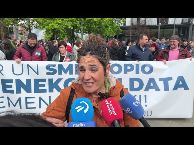 25/04/03 - Gutxieneko soldata propio baten aldeko mobilizazioziklo baten hasiera bideoaren irudi txikia