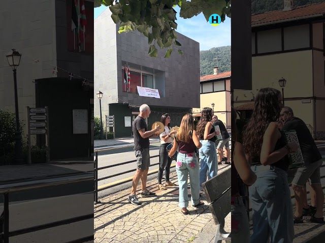 Andra Mari eguna ospatu dute Erdotzan eta Gizaburuagan! bideoaren irudi txikia