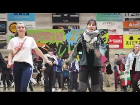 26/02/13 Inauteriak: Udarregiko DBH-koen emanaldia edukiaren irudi txikia