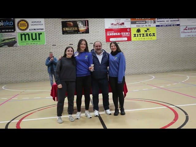 25/12/27 Mirotzen omeneko eskubaloi txapelketako sari banaketa bideoaren irudi txikia