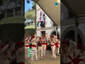 📍MARKINA-XEMEIN [Jaiak] 🌿 Herritarrak Zerutxu dantza taldea ikusteko batu dira San Migel Egunean. bideoaren irudi txikia