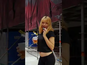 Ezagutu MITOAROA barru-barrutik @SamanthaHudsonOficial rekin 🔥 Conoce las entrañas de MITOAROA 💅🏻 edukiaren irudi txikia