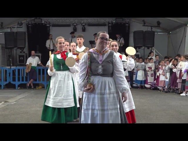 BESTAK 2025 LEZKAIRU I DANTZAK bideoaren irudi txikia
