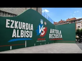 ⚾: ARTOLA AZKEN ZATIAN ASMATUZ, LAURAK BIKAIN, ATZELARIAK PAREAN edukiaren irudi txikia