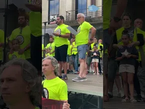 Eskualdearen inplikazioa eskertuta amaitu dute Maderas de Llodioko greba bideoaren irudi txikia