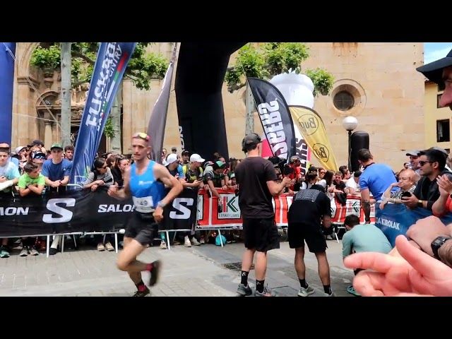 Sara Alonso 24. Zegama-Aizkorriko garailearen helmugaratzea bideoaren irudi txikia